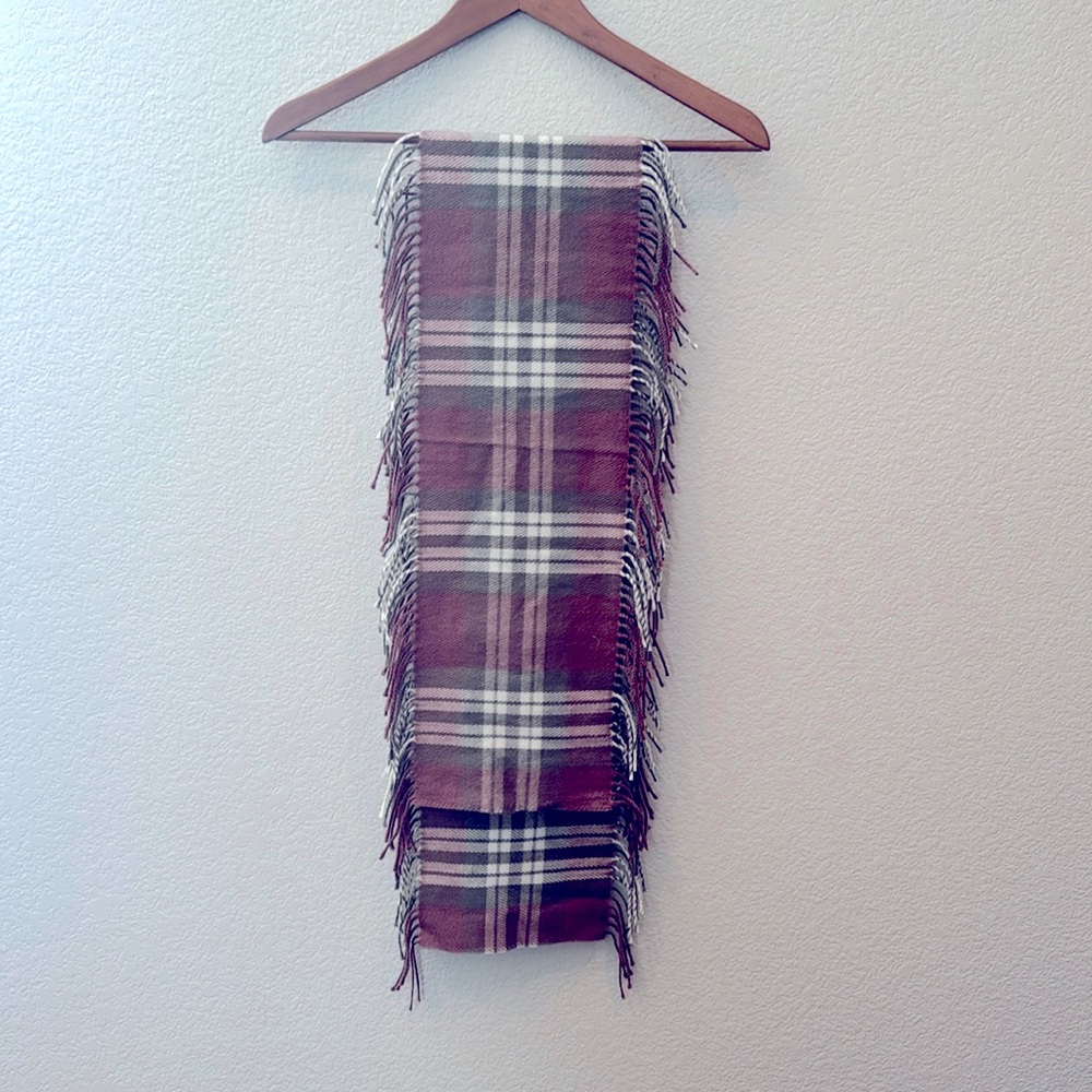 Women's scarf